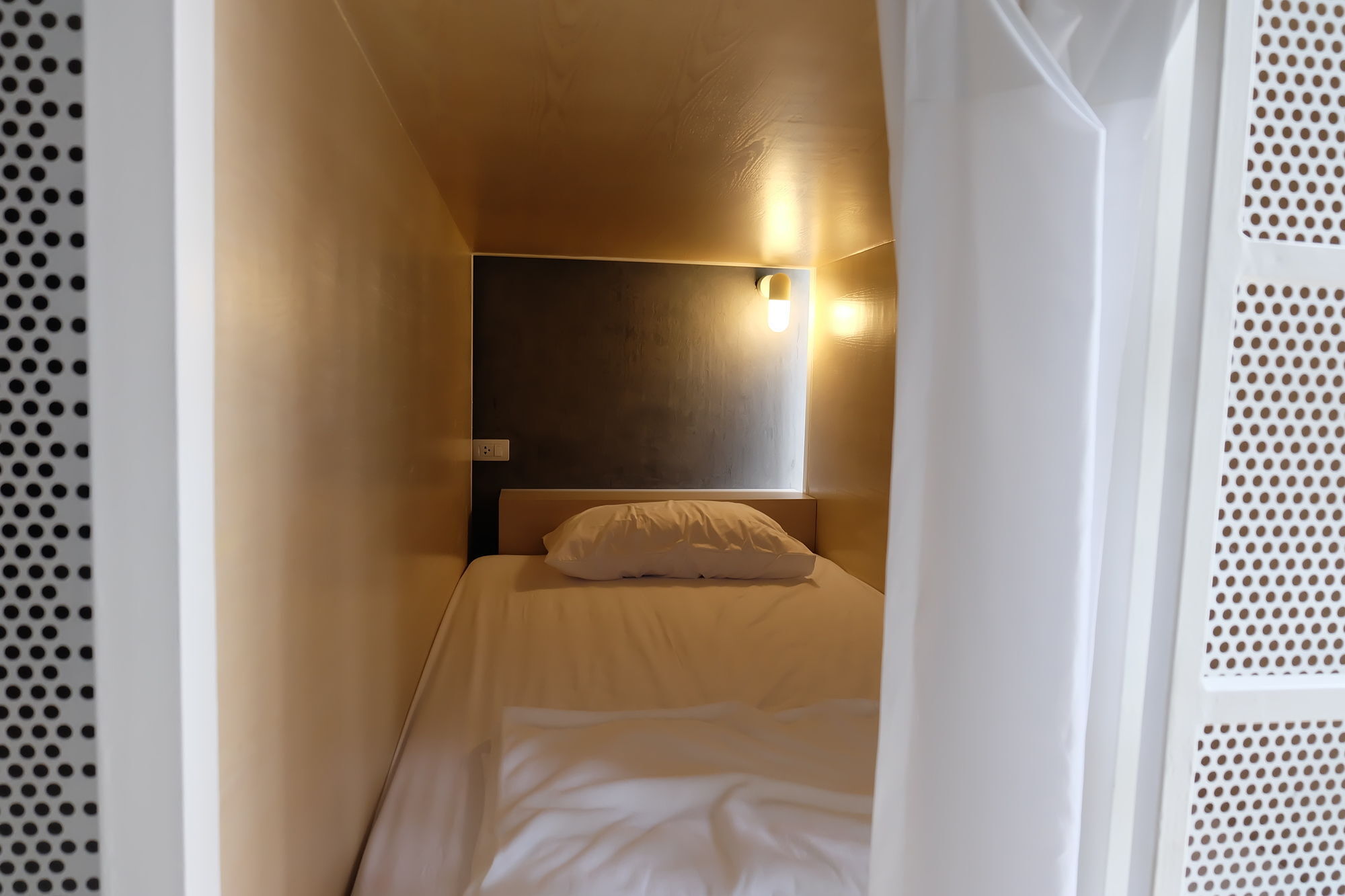 On The Bed Hostel Bangkok Ngoại thất bức ảnh